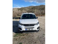 Sahibinden Peugeot Rifter 1.5 BlueHDI Allure 2023 Model