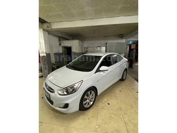 Sahibinden Hyundai Accent Blue 1.6 CRDI Mode Plus 2017 DEĞİŞENSİZ CANAVAR