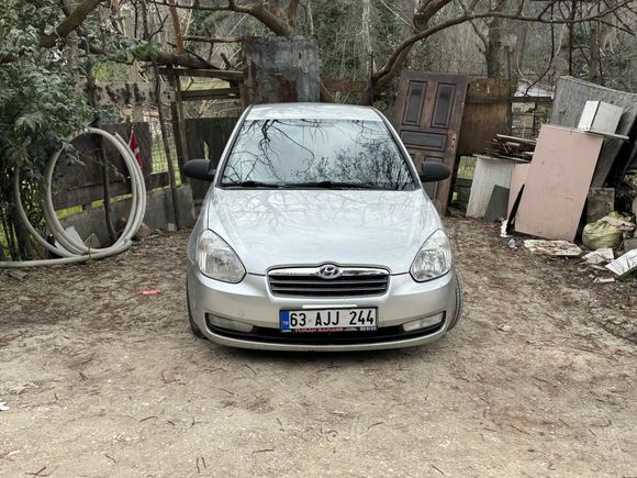 Sahibinden Hyundai Accent Era 1.5 CRDi-VGT Team 2011 Model 