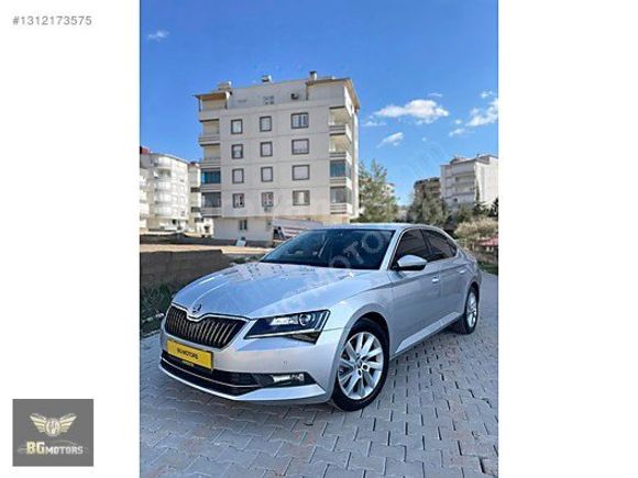 2017 SKODA SUPERB HATASİZ İÇ BEJ YENİ EKRAN E KOLTUK