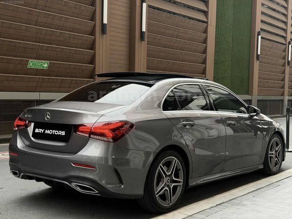 ACİL EN UYGUN 2021 A200 AMG CAM TAVAN- COMMAND - HAFIZA