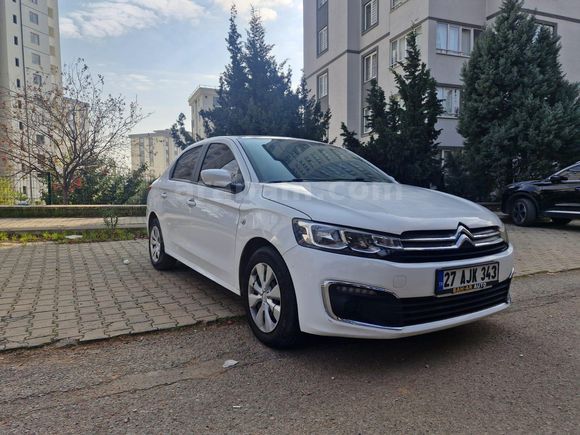 FIRSAT ARACI  DÜŞÜK KM.MASRAFSIZ  2018 MODEL