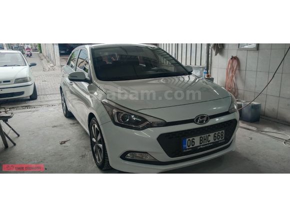 İLK ELDEN KAZASIZ DEGİSENSİZ 1.4 CRDİ STAYLE