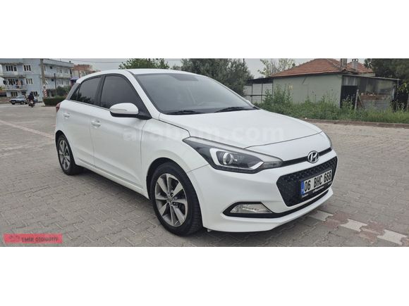 İLK ELDEN KAZASIZ DEGİSENSİZ 1.4 CRDİ STAYLE