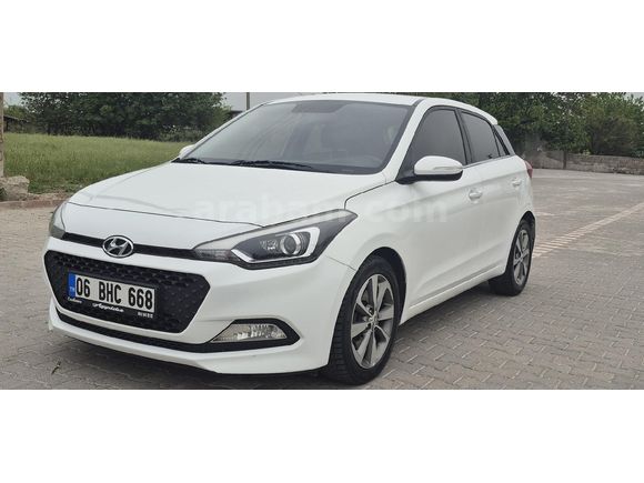 İLK ELDEN KAZASIZ DEGİSENSİZ 1.4 CRDİ STAYLE