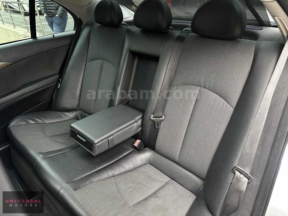 ''UNIVERSAL MOTORS''2007 MERCEDES-BENZ E220 CDI AVANGARDE