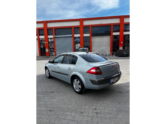 Sahibinden Renault Megane 1.6 Dynamique 2004 Model
