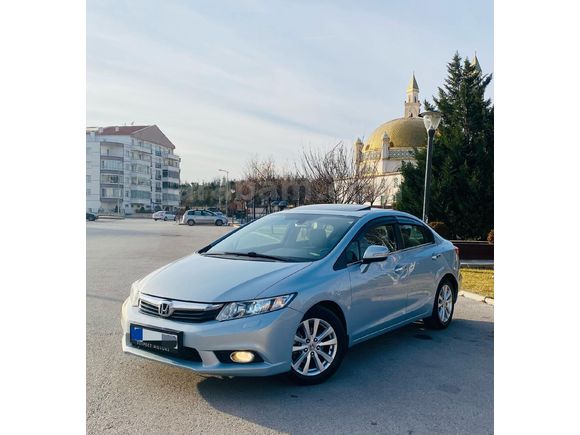 Sahibinden Honda Civic 1.6i VTEC Eco Elegance 2012 Model