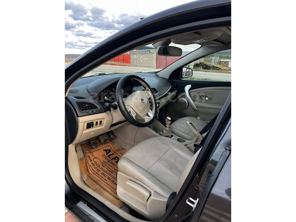 Sahibinden Renault Fluence 1.5 dCi Privilege 2011 Model 