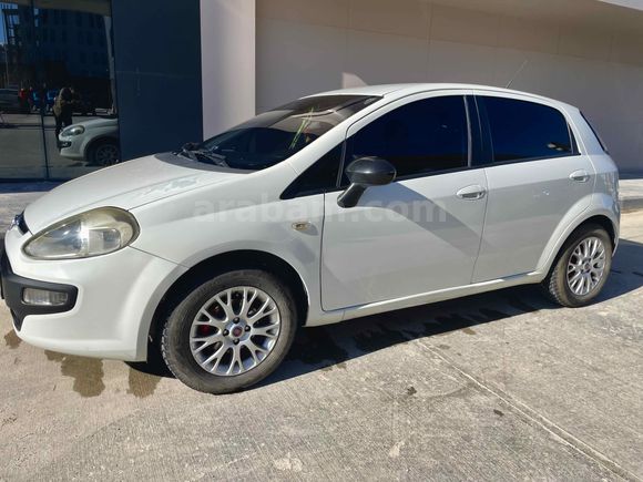 Sahibinden Fiat Punto EVO 1.4 Dynamic 2011 Model 
