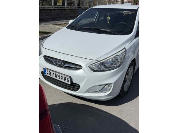 Sahibinden Hyundai Accent Blue 1.6 CRDI Mode 2016 Model  203.000 km Beyaz