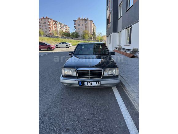 Sahibinden Mercedes - Benz E 200 1995 Model  395.500 km Siyah