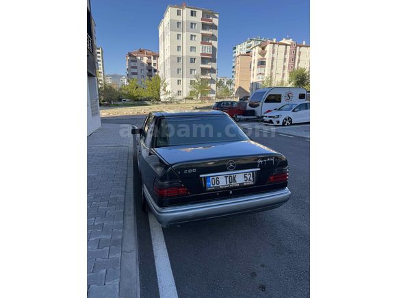 Sahibinden Mercedes - Benz E 200 1995 Model  395.500 km Siyah