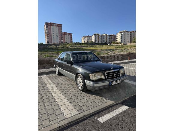 Sahibinden Mercedes - Benz E 200 1995 Model  395.500 km Siyah