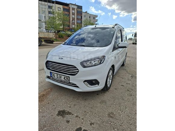 Sahibinden Ford Tourneo Courier 1.5 TDCi Delux 2022 Model 23 çıkışlı 127 binde