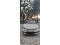Kamu çalışanı Devlet memurundan  full orjinal  1.5 110hp dizel otomatik.TRAMERSİZ
