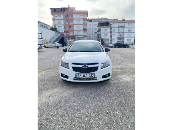 Temiz bakımlı aile aracı