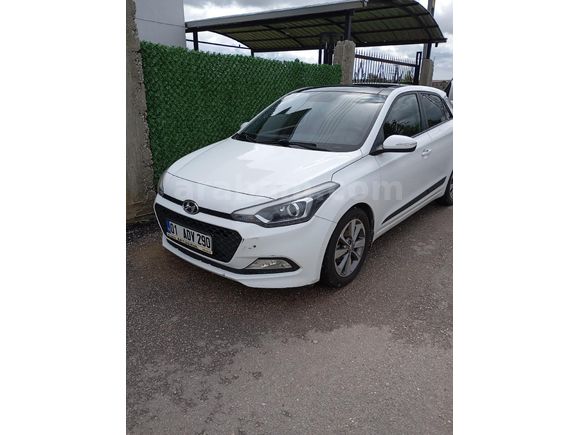 Hyundai i20 sanruf cam tavanlı 2017 Model otomatik vites