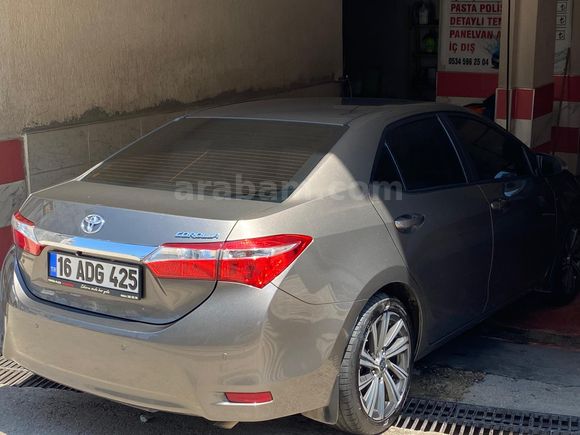 2018 Toyota Corolla. life.