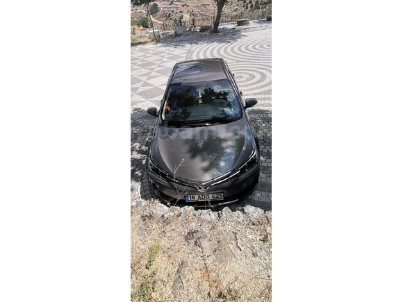 2018 Toyota Corolla. life.