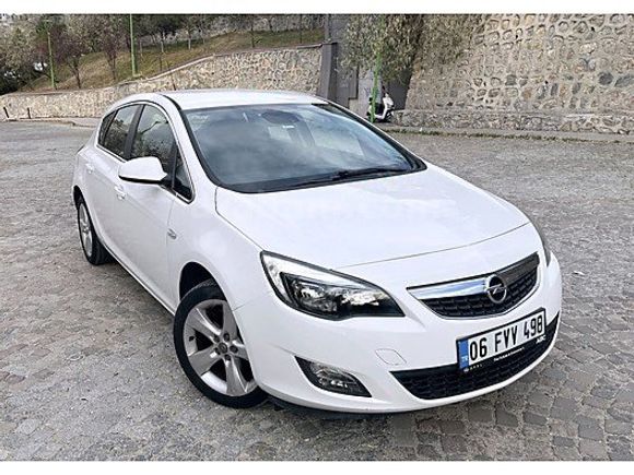HATASIZ TERTEMİZ 2012 OPEL ASTRA 1.4 TURBO+OTOMATİK+TESLA EKRAN