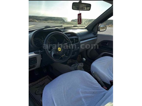 Sahibinden Renault Clio 1.4 Privilege 2002 model açıklamayı okuyun 