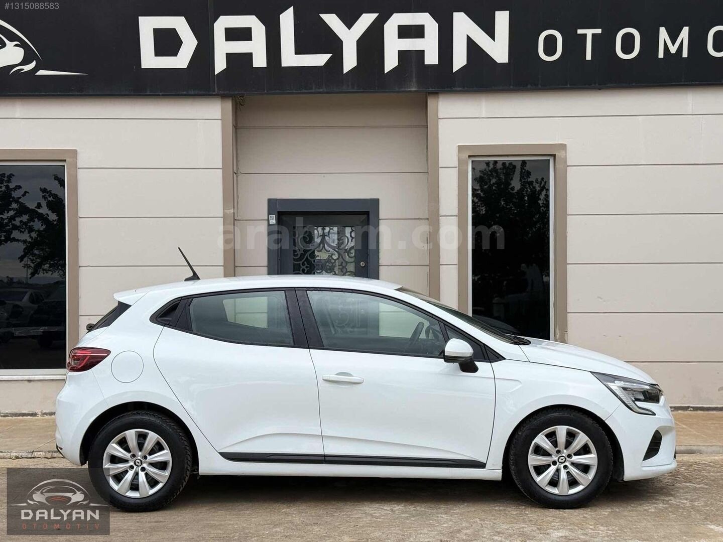 Galeriden Renault Clio 1.0 SCe Joy 2022 Model Şanlıurfa 169.000 km Beyaz 6