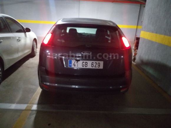 Sahibinden Ford Focus 1.6 Ghia 2006 Model 