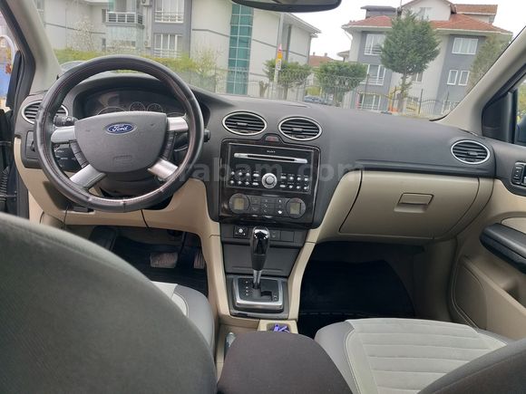 Sahibinden Ford Focus 1.6 Ghia 2006 Model 