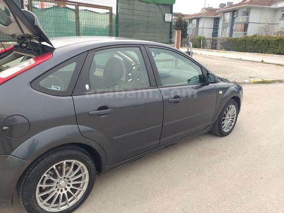 Sahibinden Ford Focus 1.6 Ghia 2006 Model 