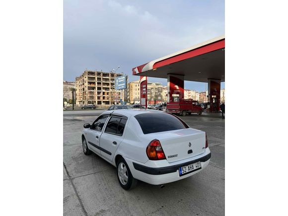 Sahibinden Renault Clio 1.5 dCi Expression 2002 Model 