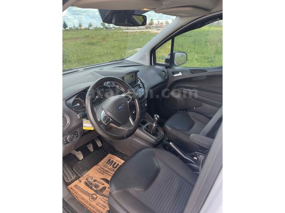Sahibinden Ford Tourneo Courier 1.5 TDCi Titanium Plus 2022 Model 