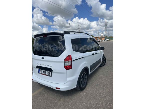 Sahibinden Ford Tourneo Courier 1.5 TDCi Titanium Plus 2022 Model 