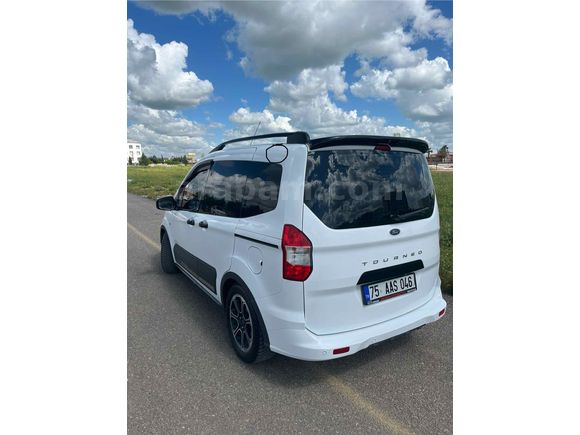 Sahibinden Ford Tourneo Courier 1.5 TDCi Titanium Plus 2022 Model 