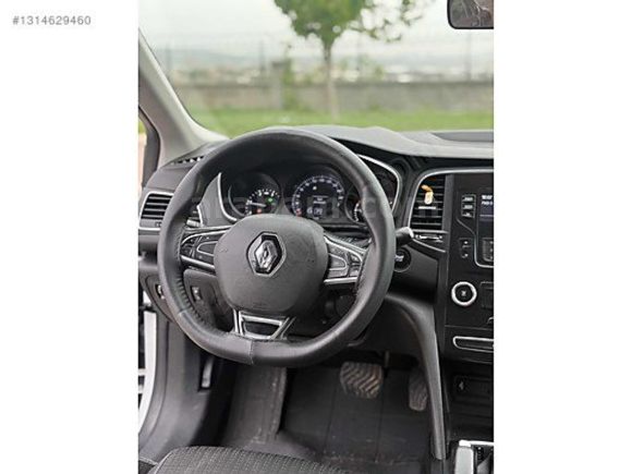 M-MECE AUTO/2017 MODEL/MEGANE4 TOUCH/2LOKAL
