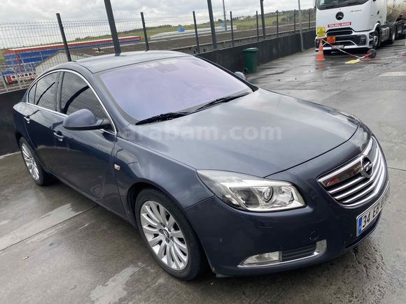 Sahibinden Opel Insignia 1.6 T Cosmo 2010 Model  177.000 km Mavi