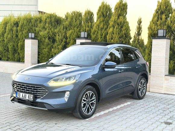Sahibinden Ford Kuga 1.5 EcoBoost Titanium 2023 Model Manisa 52.000 km Mavi (metalik)