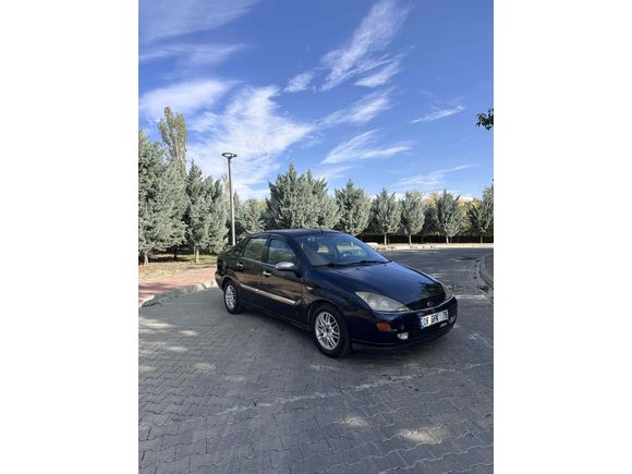 Sahibinden Ford Focus 1.6 Ghia 2001 Model 