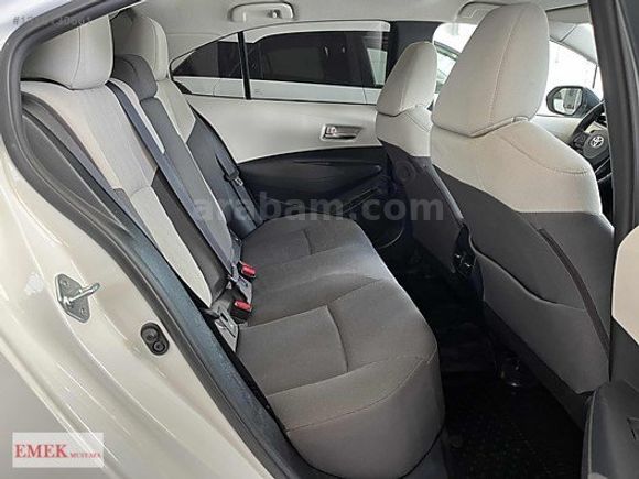 EMEK MUSTAFA 2021 COROLLA 1.5 VİSİON OTOMATİK 32 BİN KM BOYASIZ