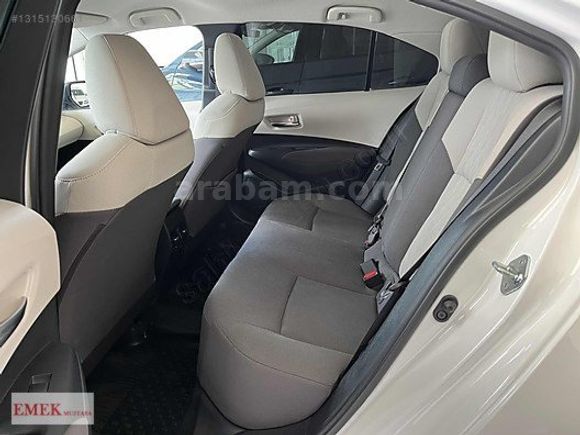 EMEK MUSTAFA 2021 COROLLA 1.5 VİSİON OTOMATİK 32 BİN KM BOYASIZ