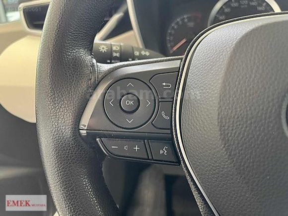 EMEK MUSTAFA 2021 COROLLA 1.5 VİSİON OTOMATİK 32 BİN KM BOYASIZ
