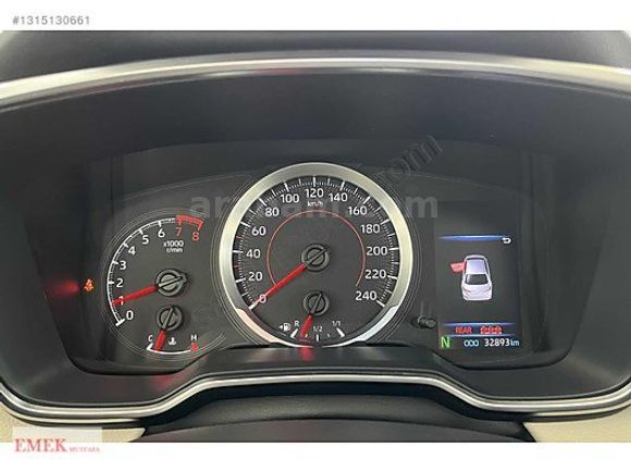 EMEK MUSTAFA 2021 COROLLA 1.5 VİSİON OTOMATİK 32 BİN KM BOYASIZ