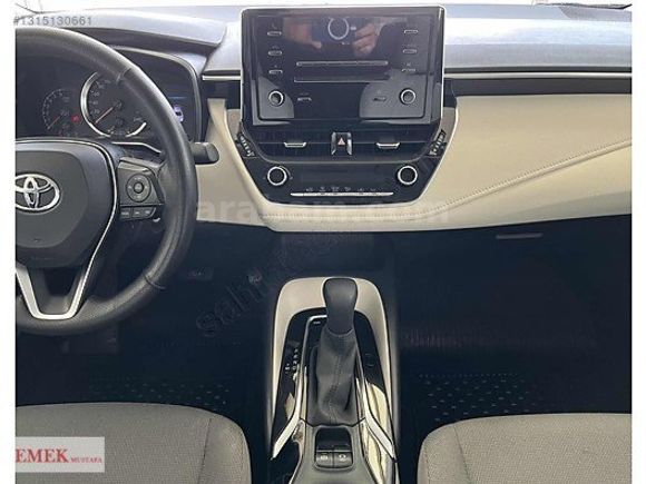 EMEK MUSTAFA 2021 COROLLA 1.5 VİSİON OTOMATİK 32 BİN KM BOYASIZ