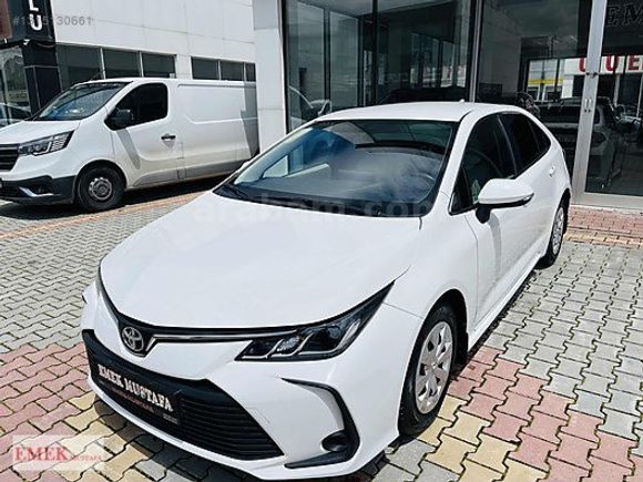 EMEK MUSTAFA 2021 COROLLA 1.5 VİSİON OTOMATİK 32 BİN KM BOYASIZ