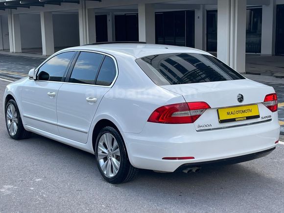 Sahibinden Skoda SuperB 1.6 TDI Elegance 2013 Model