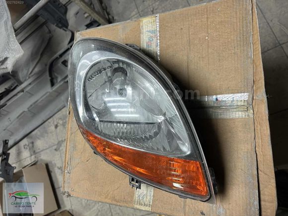 RENAULT Kango, Far SAĞ 2003-2008 Arası Sarı Sinyalli 7701069077