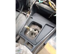 E34 M5 vites konsol çerçevesi.