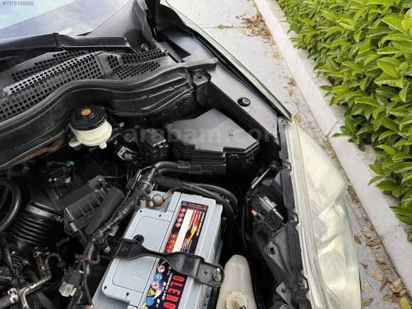 MAKYAJLI KASA CAM TAVAN OTOMATİK