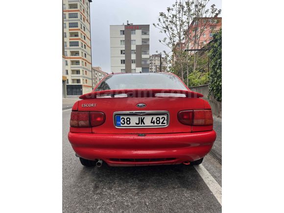 Sahibinden Ford Escort 1.6 CLX GHIA 1999 Model  orjinal SUNROOFLU DEĞİŞENSİZ 