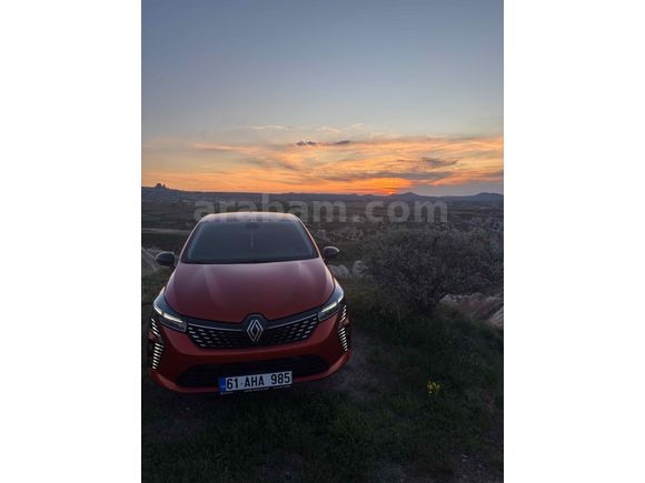 Sahibinden Renault Clio 1.0 TCe Evolution 2023 Model Nevşehir 35000km Kırmızı
